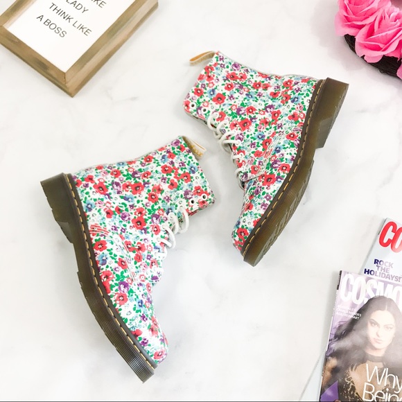 Dr. Martens Shoes - Dr. Martens White Wild Poppy Lace Up Ankle Boots